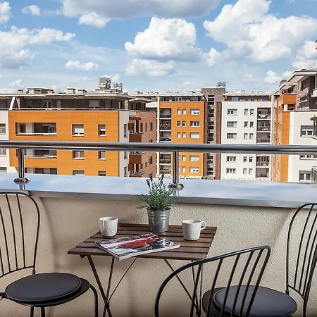 A Blok-apartment The One Apartament